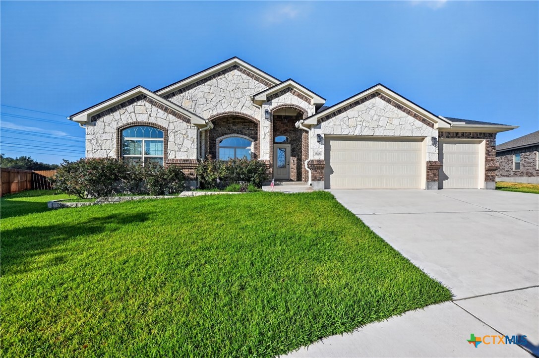 9000 Grand Oaks Lane — photo
