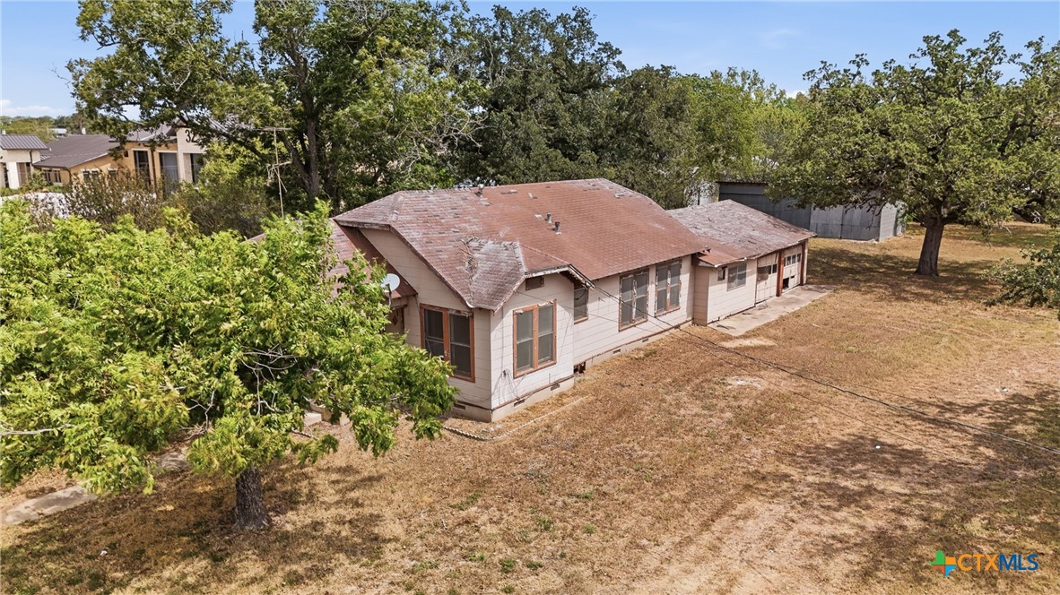 1602 Water (US Hwy 183 Bypass) Street — photo