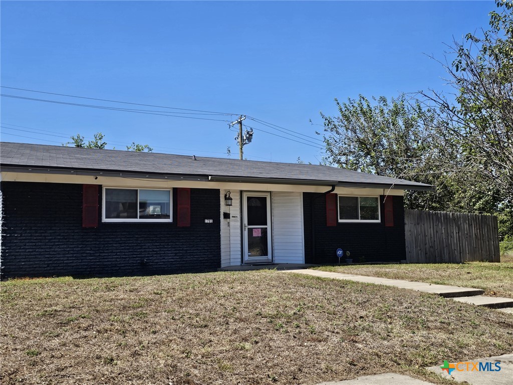 1701 Janis Drive — photo