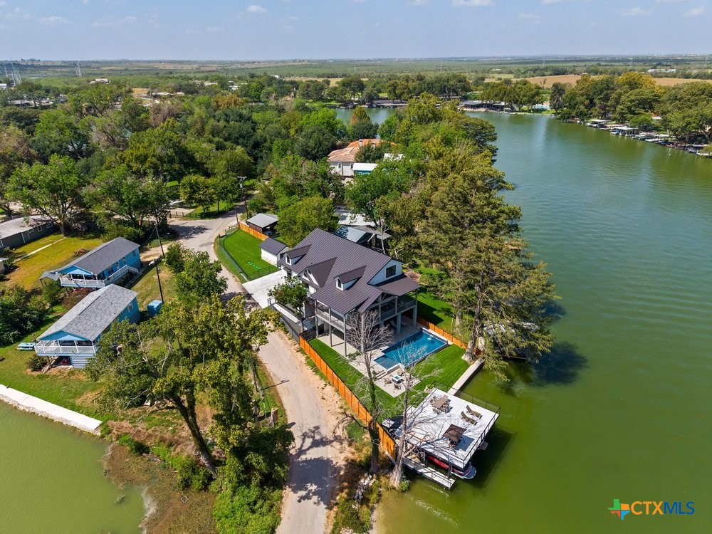 270 Isle Of View Drive — photo