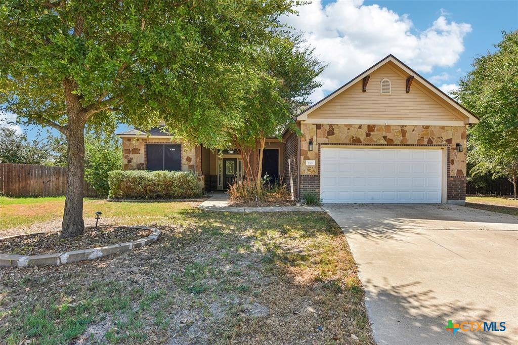 1319 Branchwood Way — photo