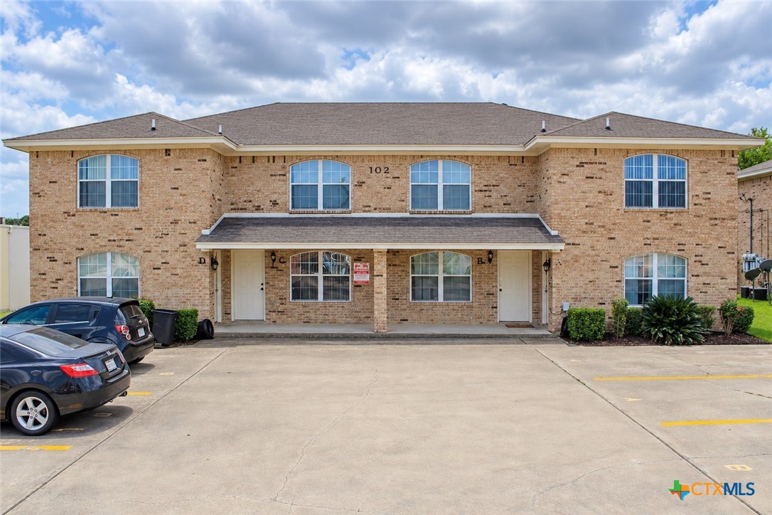 102 E Robin Lane Unit B — photo