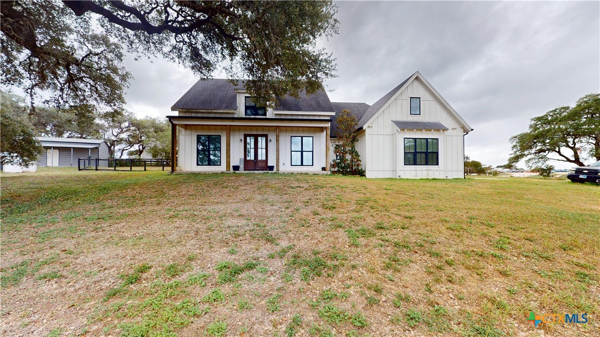 3811 US Highway 183 South — photo