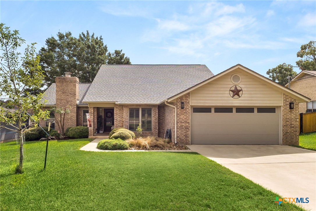 510 Oak Tree Lane — photo