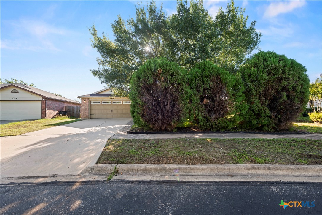 3312 Viewcrest Drive — photo