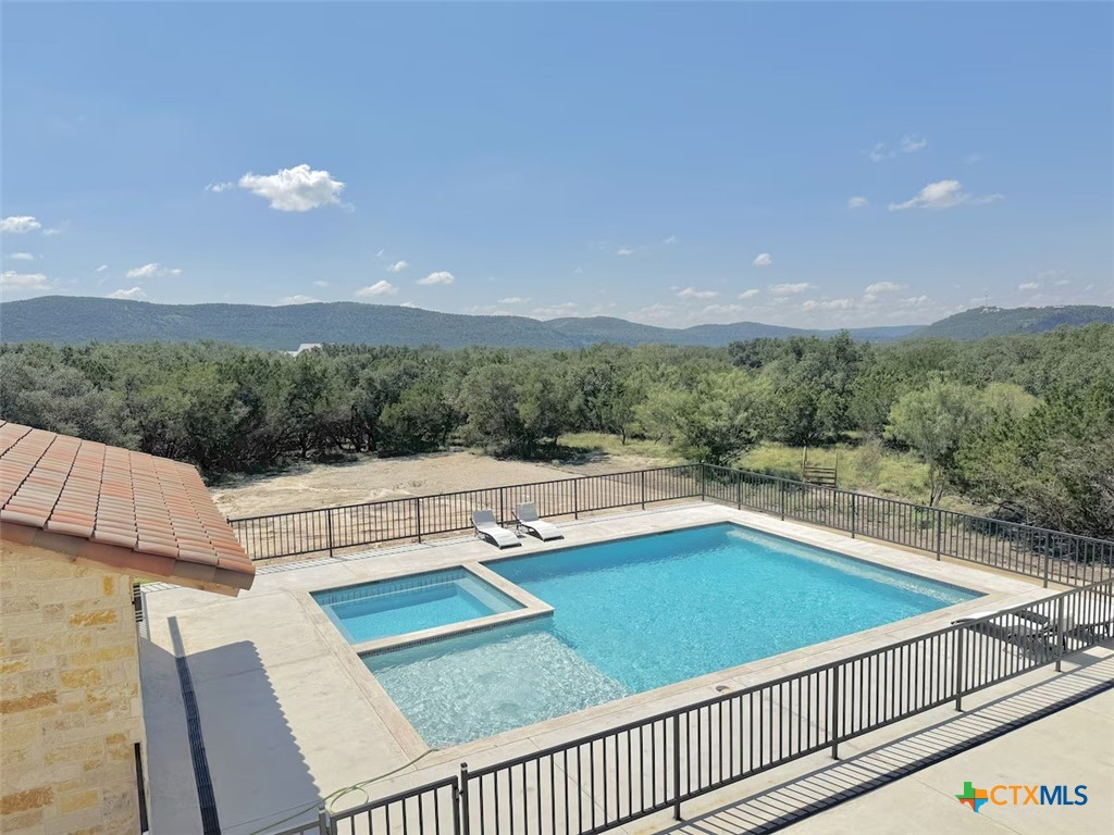 1747 Mountain Valley Drive — photo