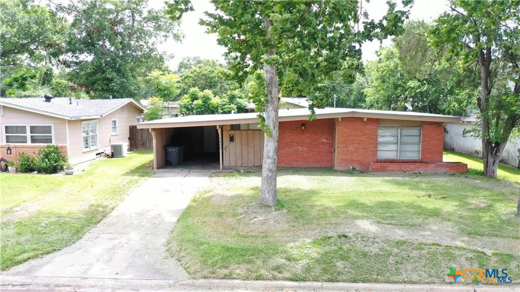 3606 Greenwood Street — photo
