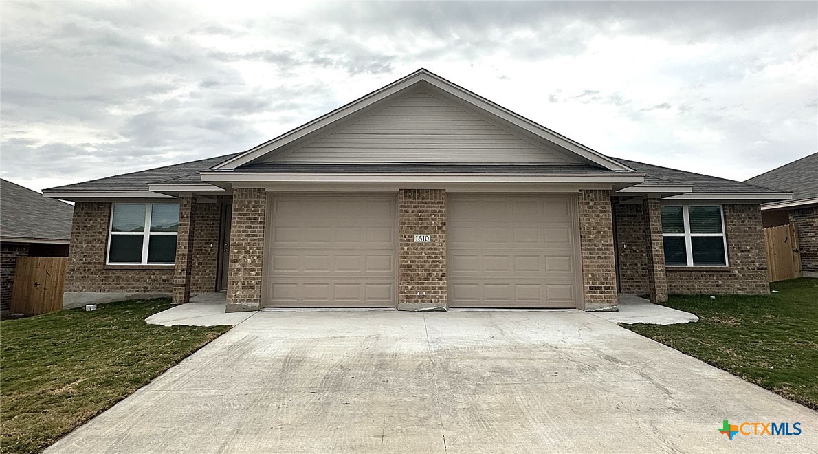 1610 Risen Star Lane Unit B — photo