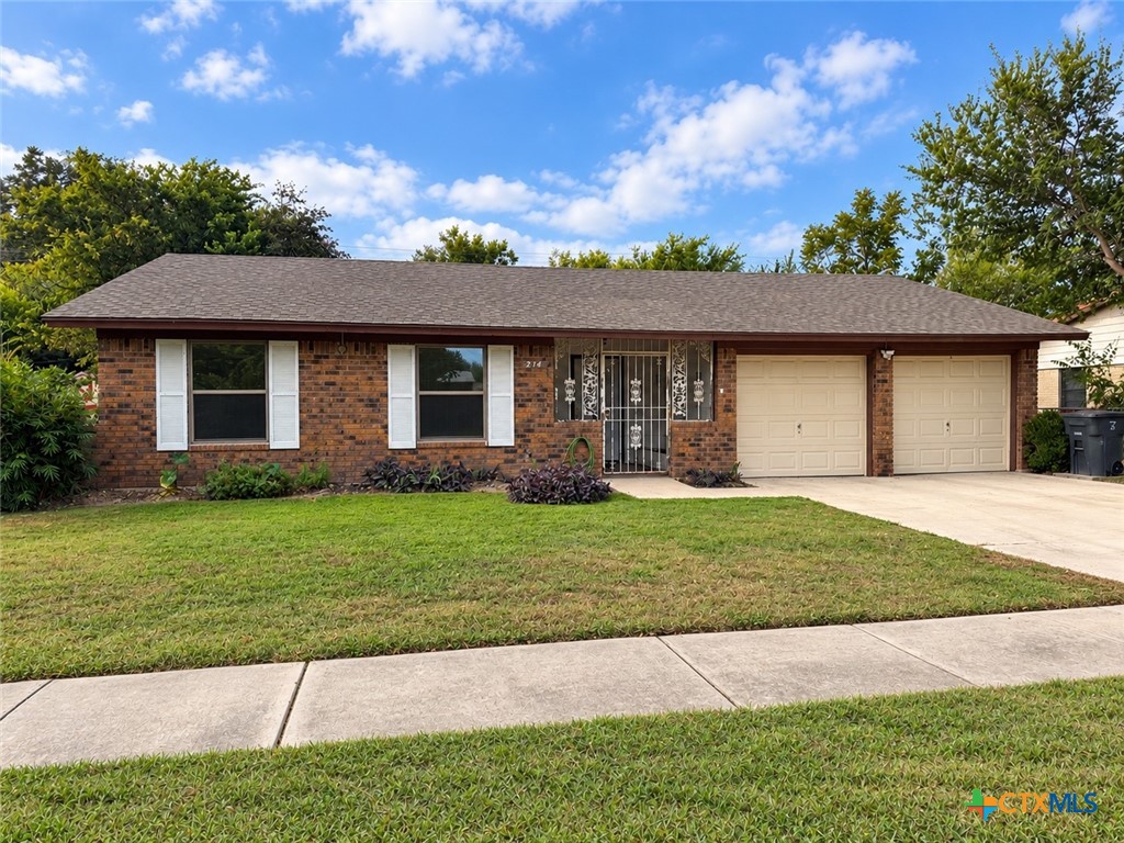 214 Zinnia Drive — photo