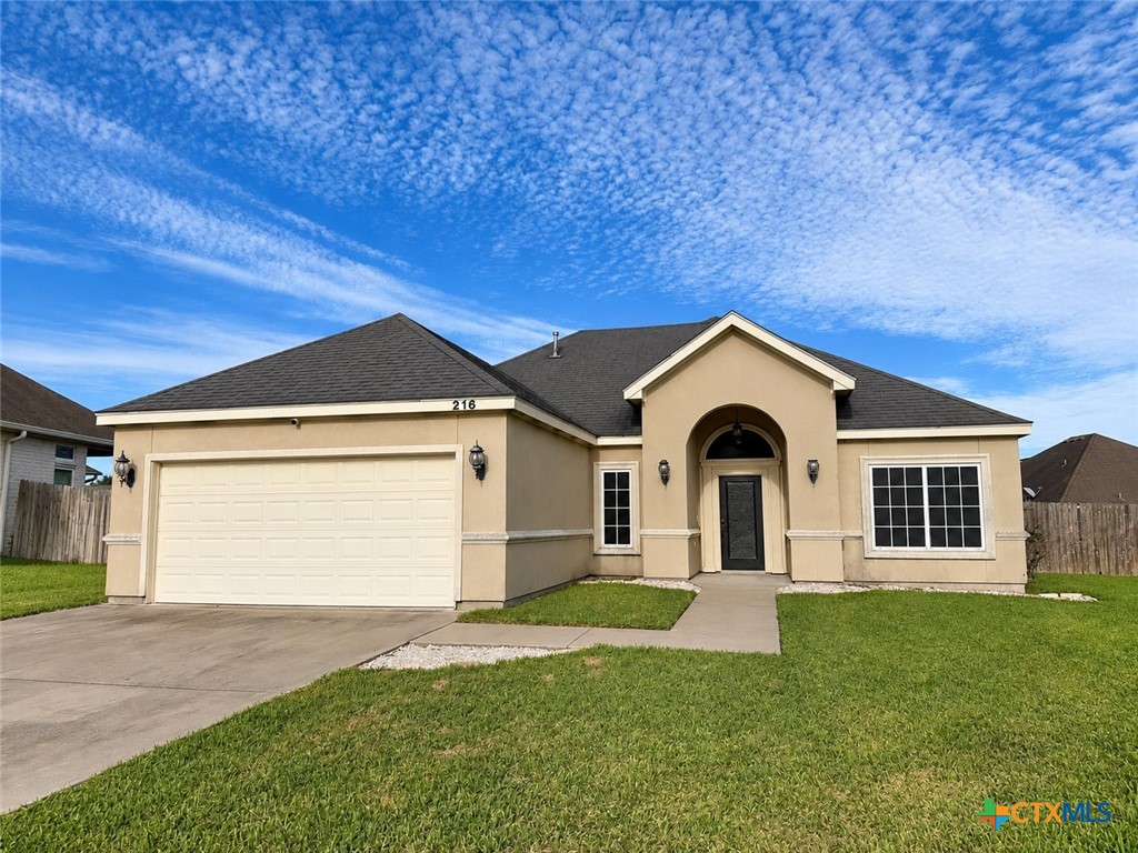 216 Amberglow Court — photo