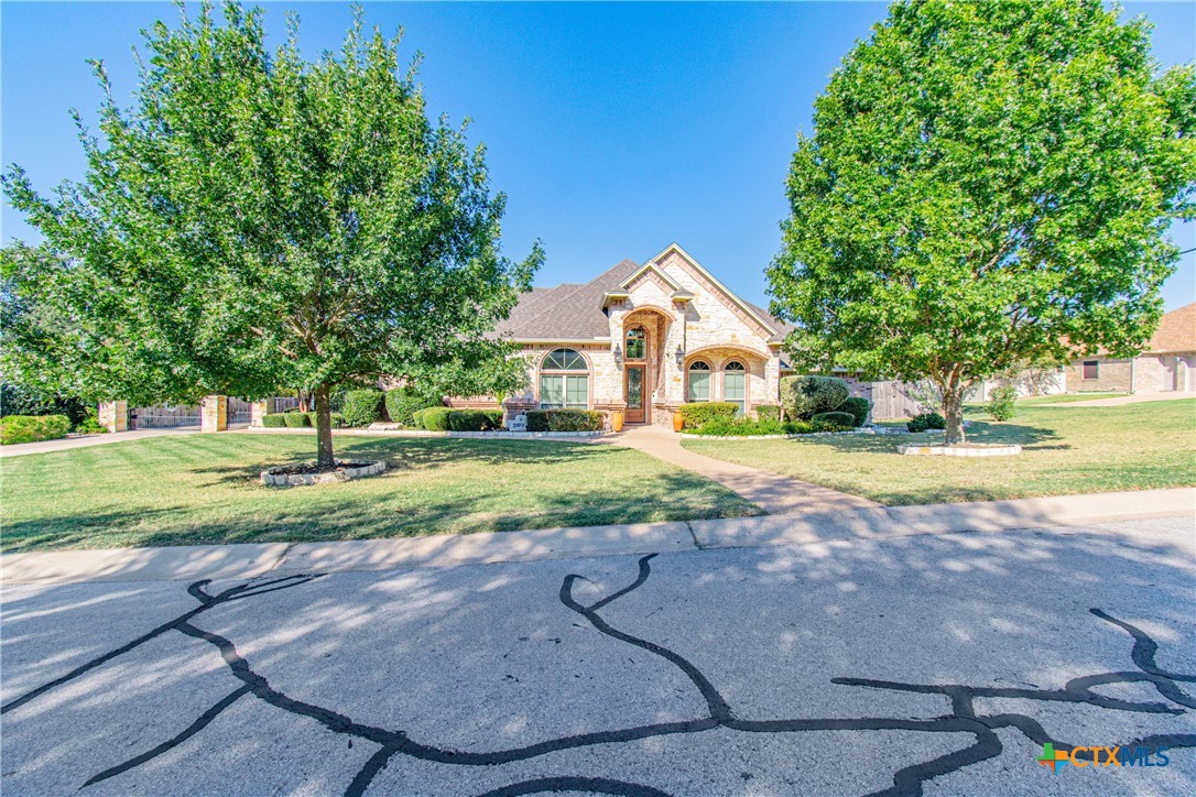 300 Eagle Landing Drive — photo