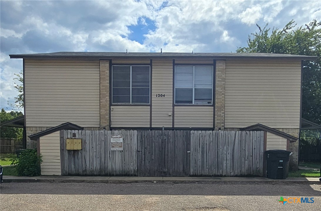 1204 Covey Lane Unit a — photo