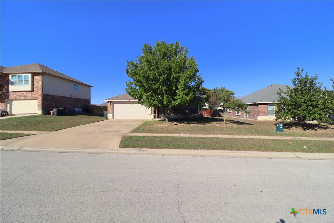 503 W Vega Lane — photo