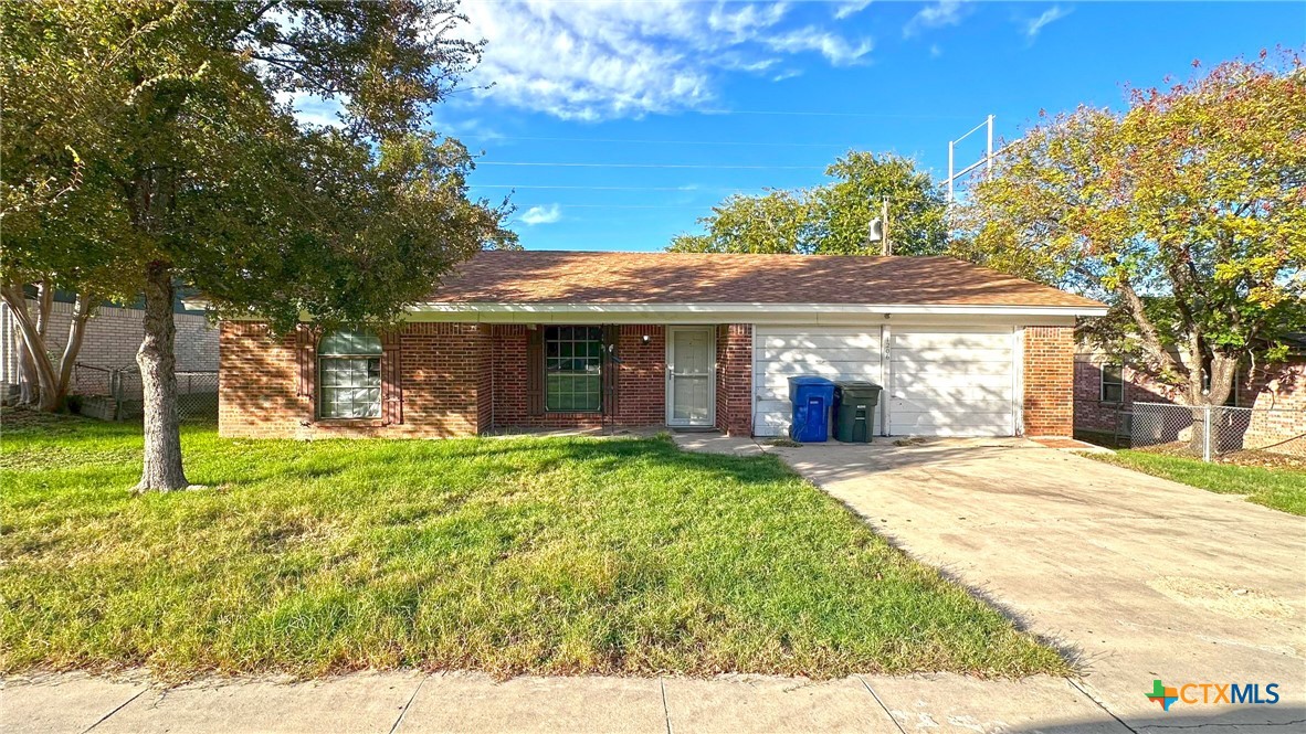 1206 Sherry Lane — photo