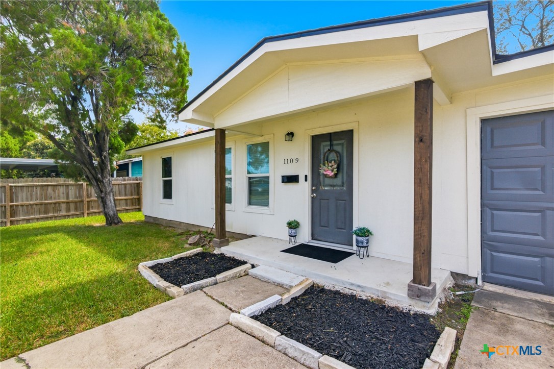 1109 E Polk Avenue, Victoria, TX 77901 | Realty.com