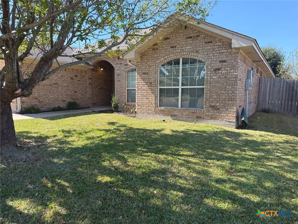 2905 Bachelor Button Boulevard — photo