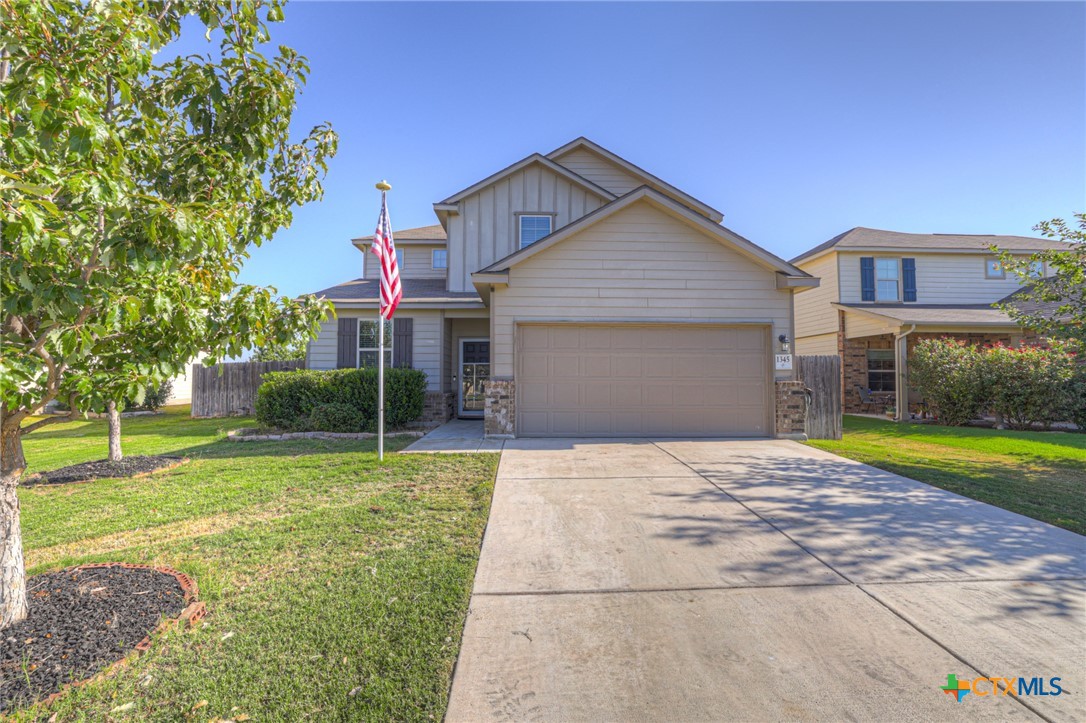1345 Kelly River Street — photo
