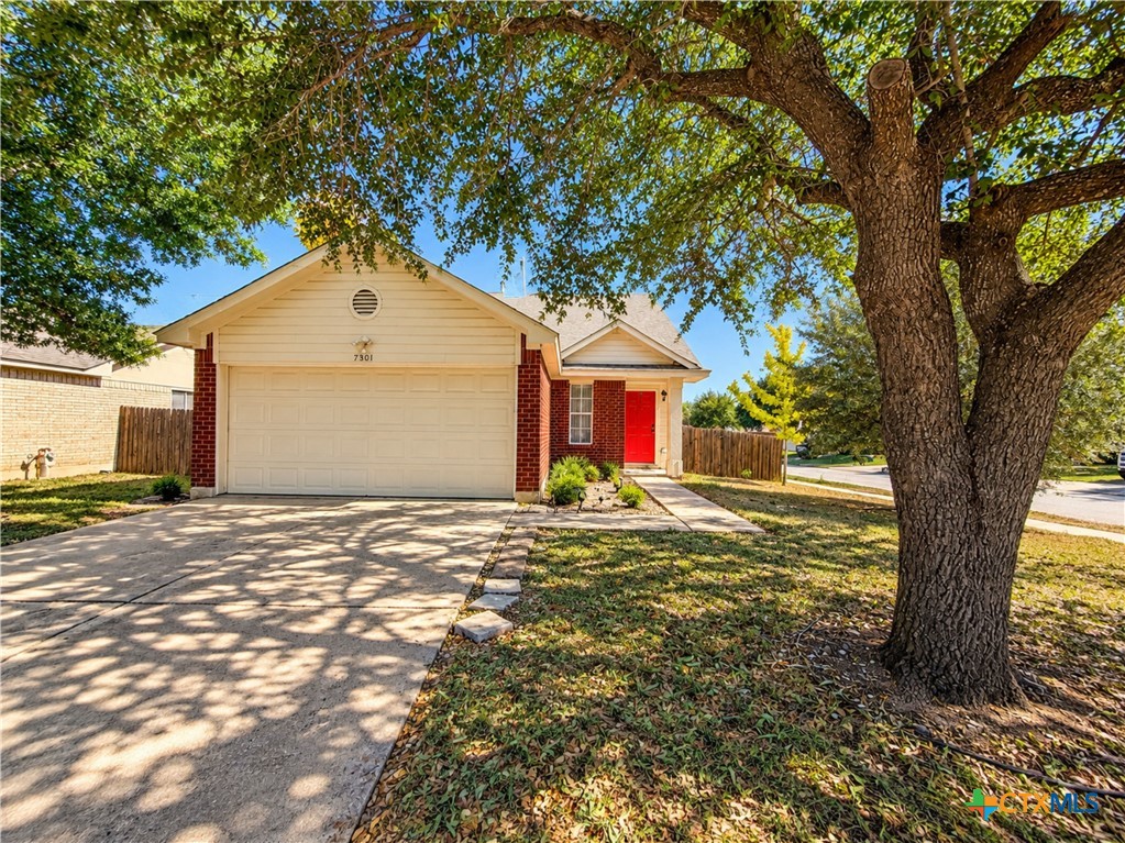21001 Godolophin Court — photo