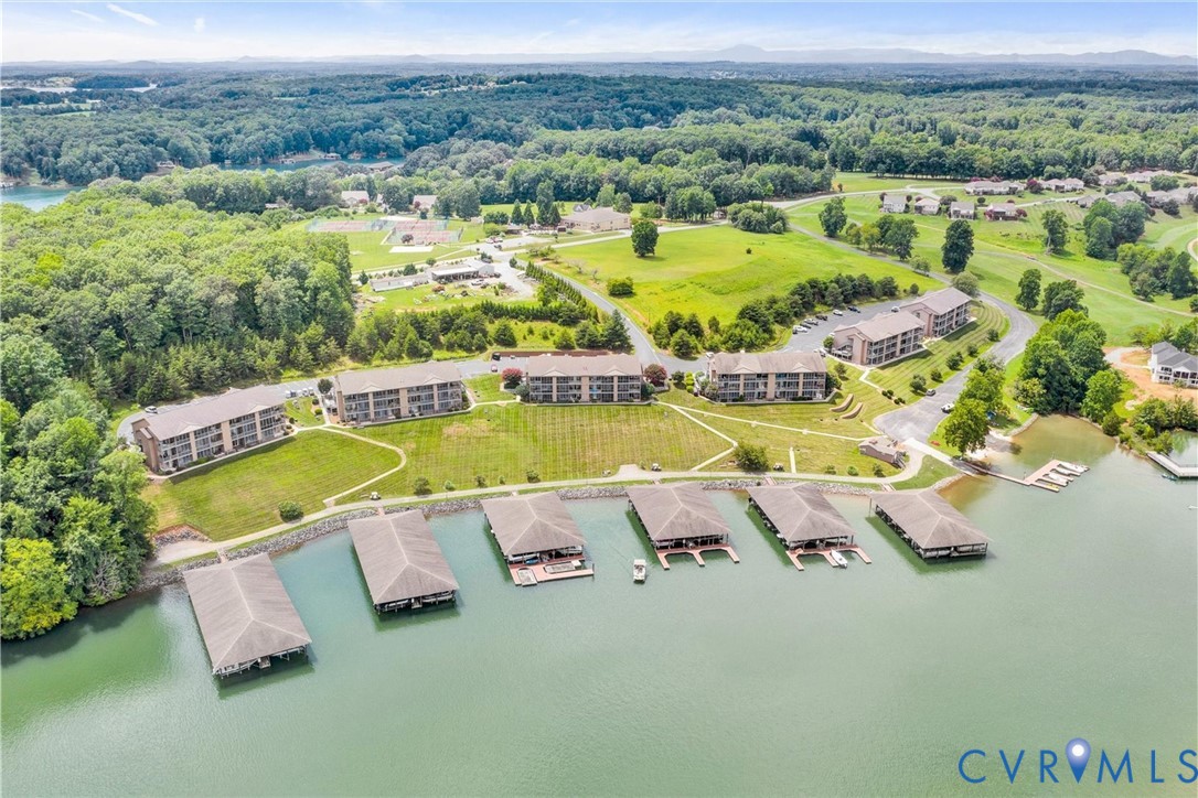 1103 Mariners Way — photo