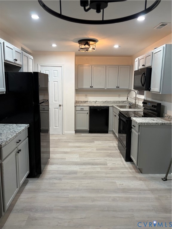221 W Kelly Ave — photo