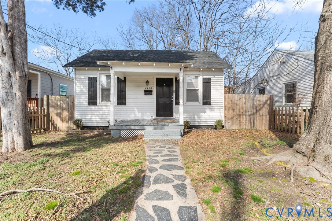 2110 Richmond St — photo
