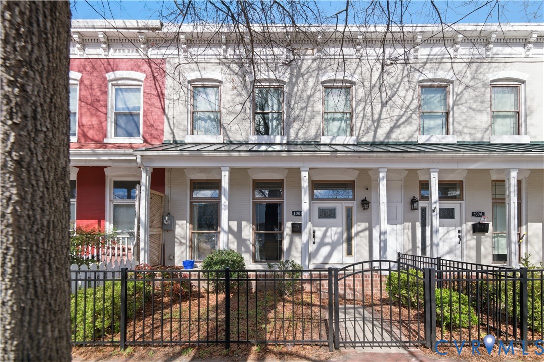 1006 W Marshall St — photo