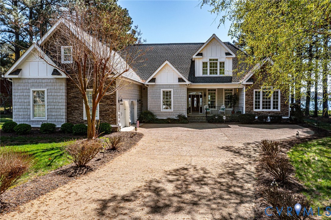 82 Golf Ln — photo