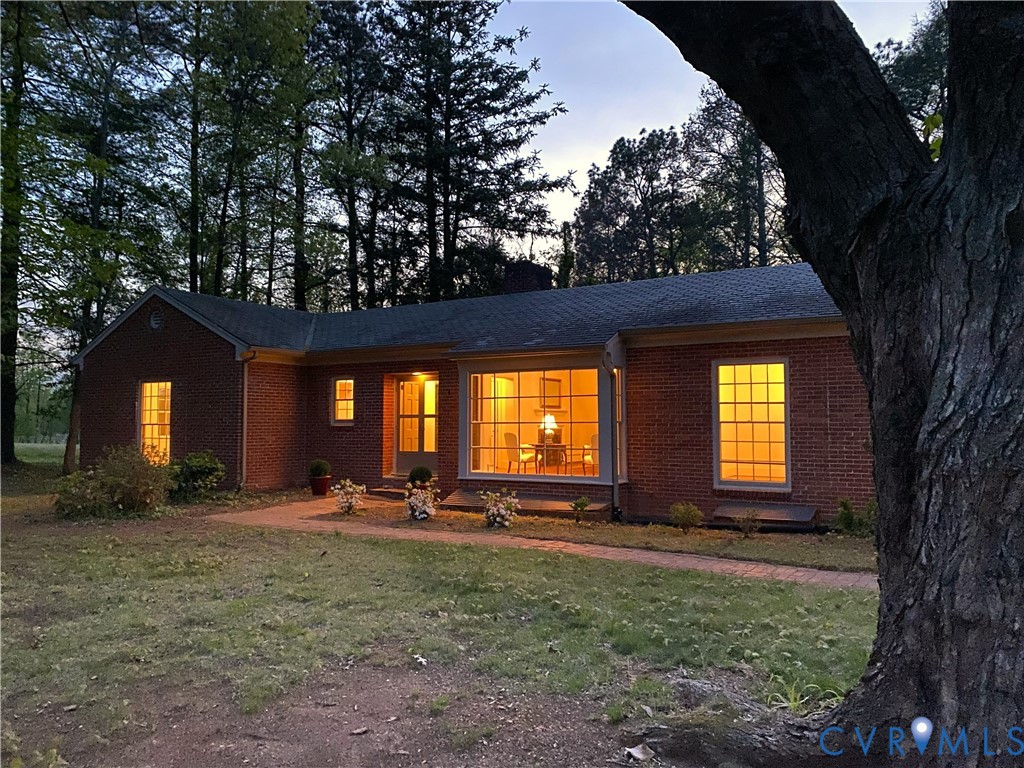 3271 Rosney Rd — photo