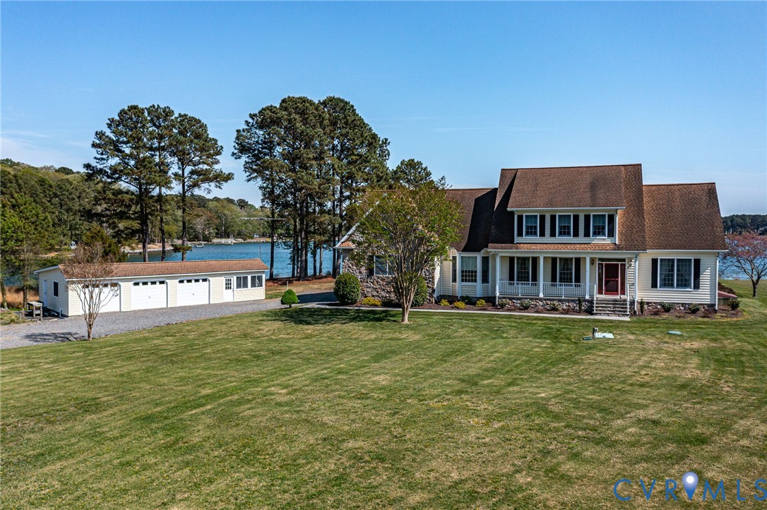 185 Marlin Place — photo