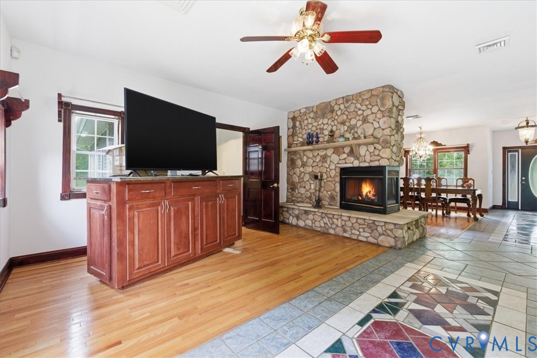 2680 Kiser Dr — photo