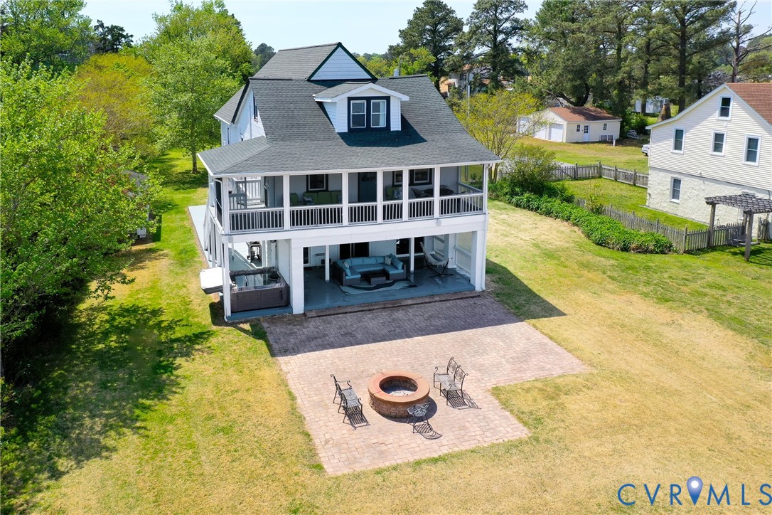3544 Grandview Dr — photo