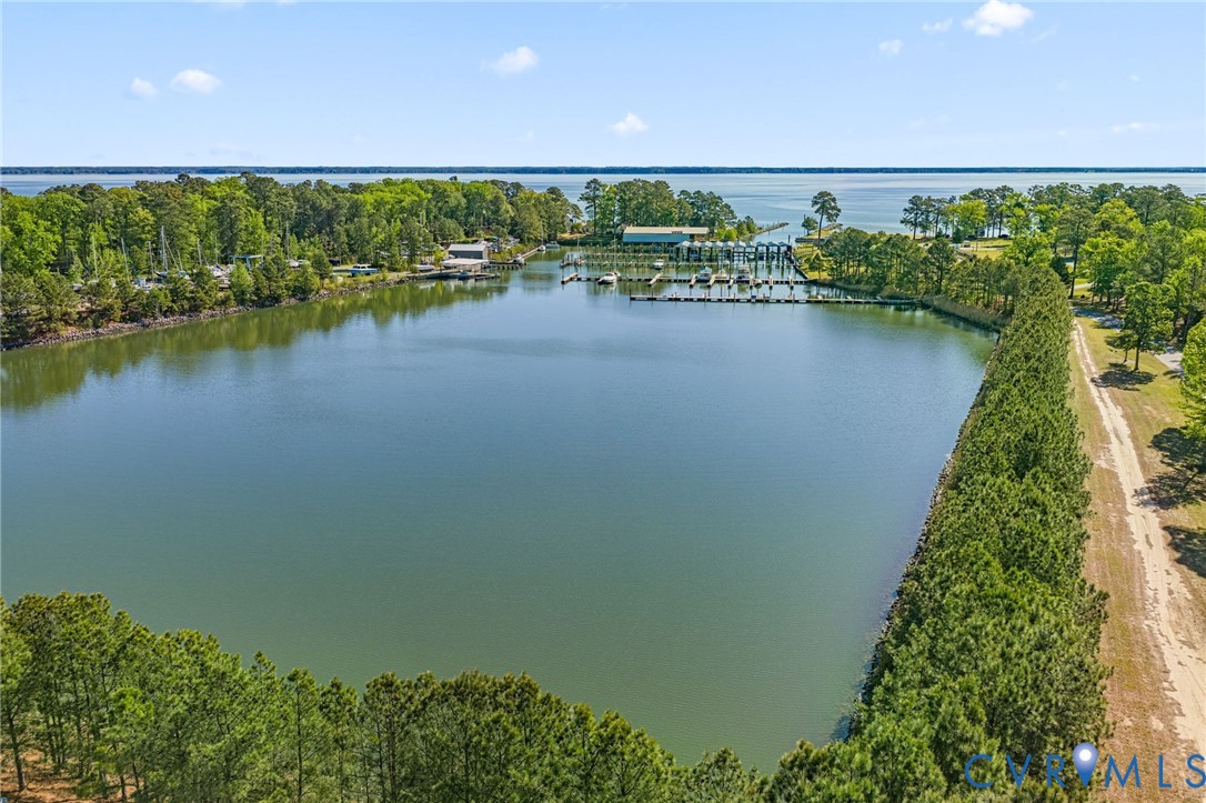 2097 Coles Point Rd — photo