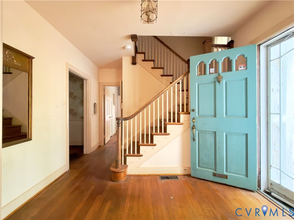3504 Montrose Ave — photo