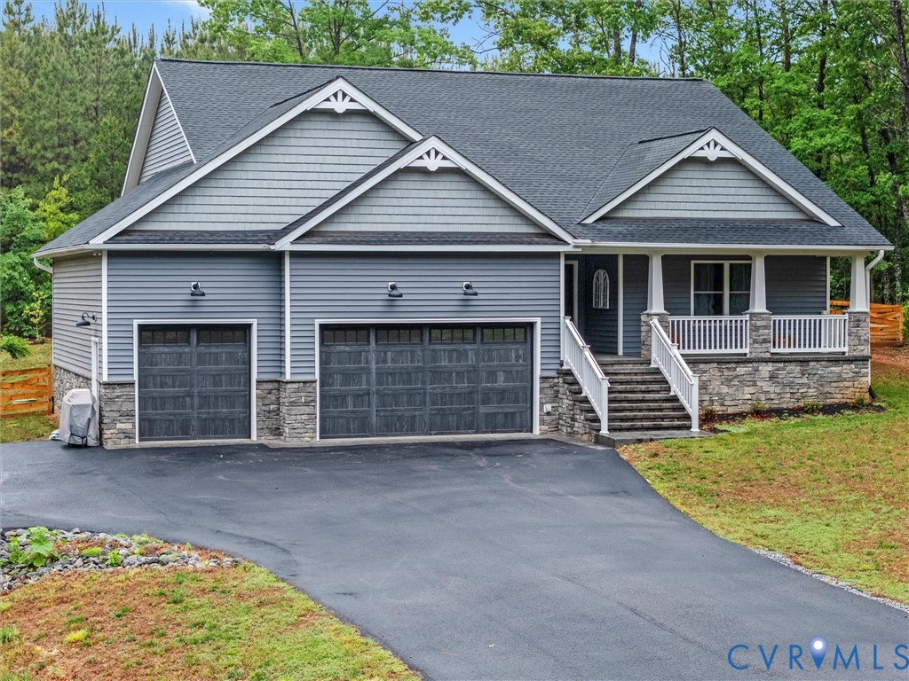 367 Pinehurst Dr — photo