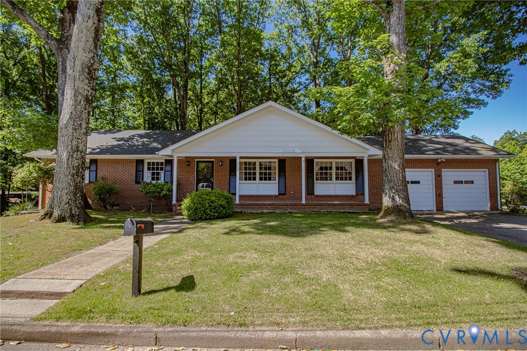3408 N Radford Dr — photo