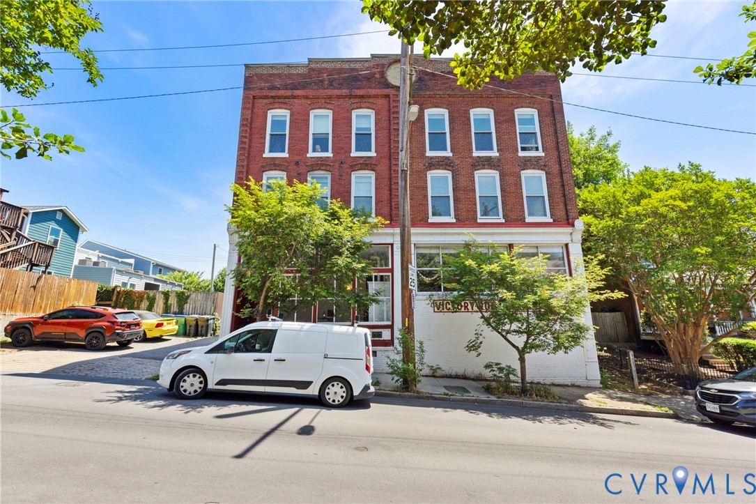 407 S Cherry St Unit#U202 — photo