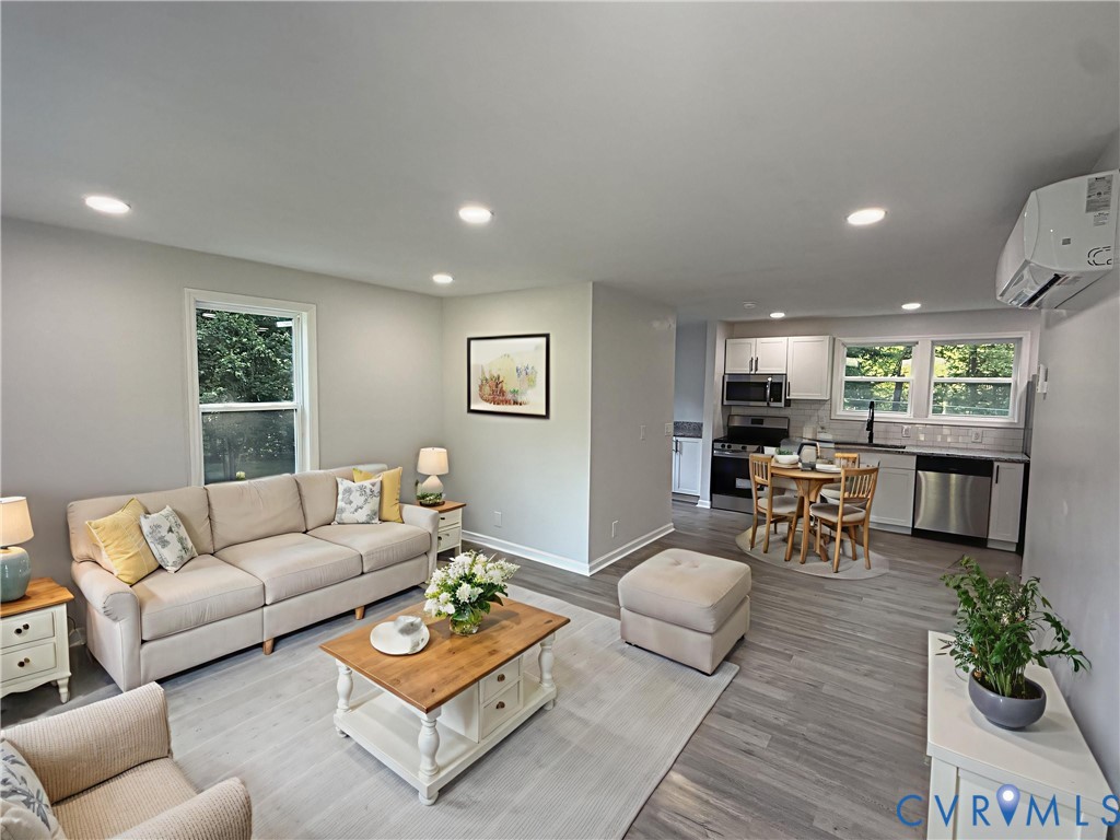 19706 Albert Dr — photo