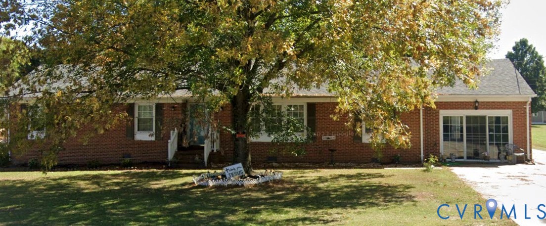 313 Fairview Dr — photo