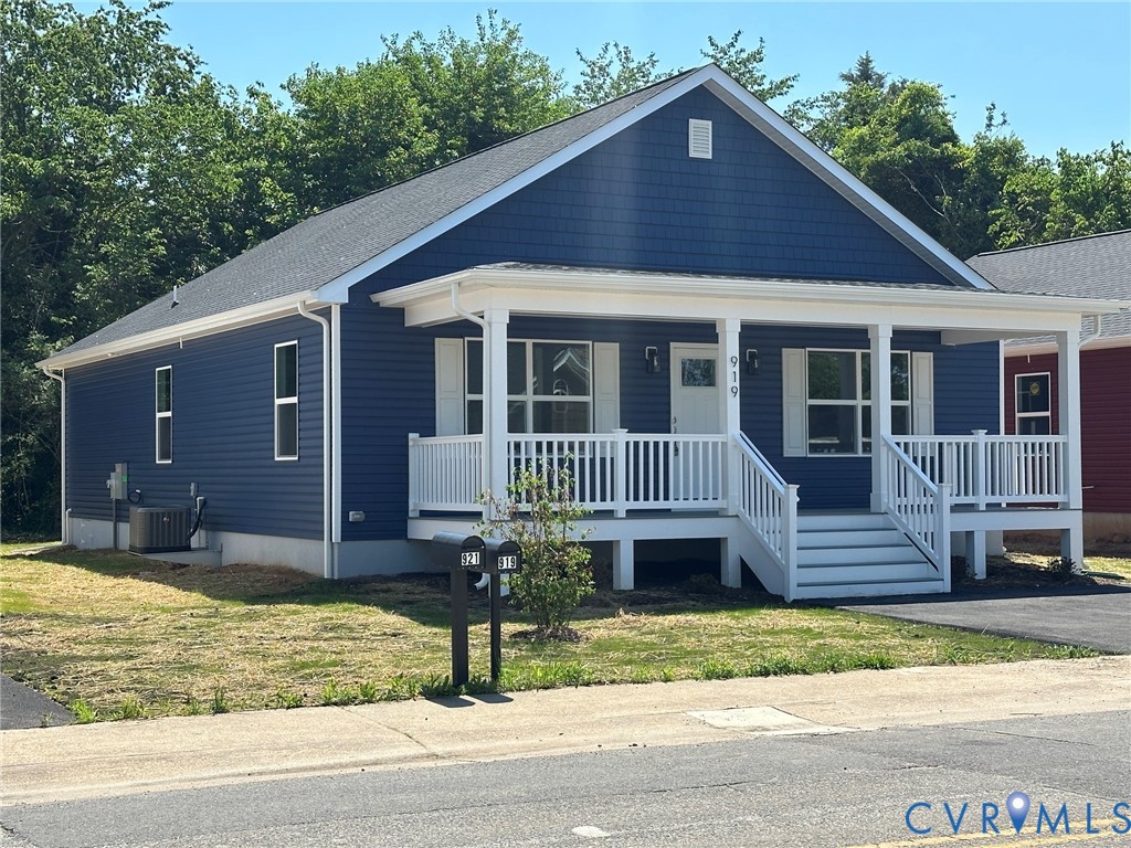 919 Jackson St — photo