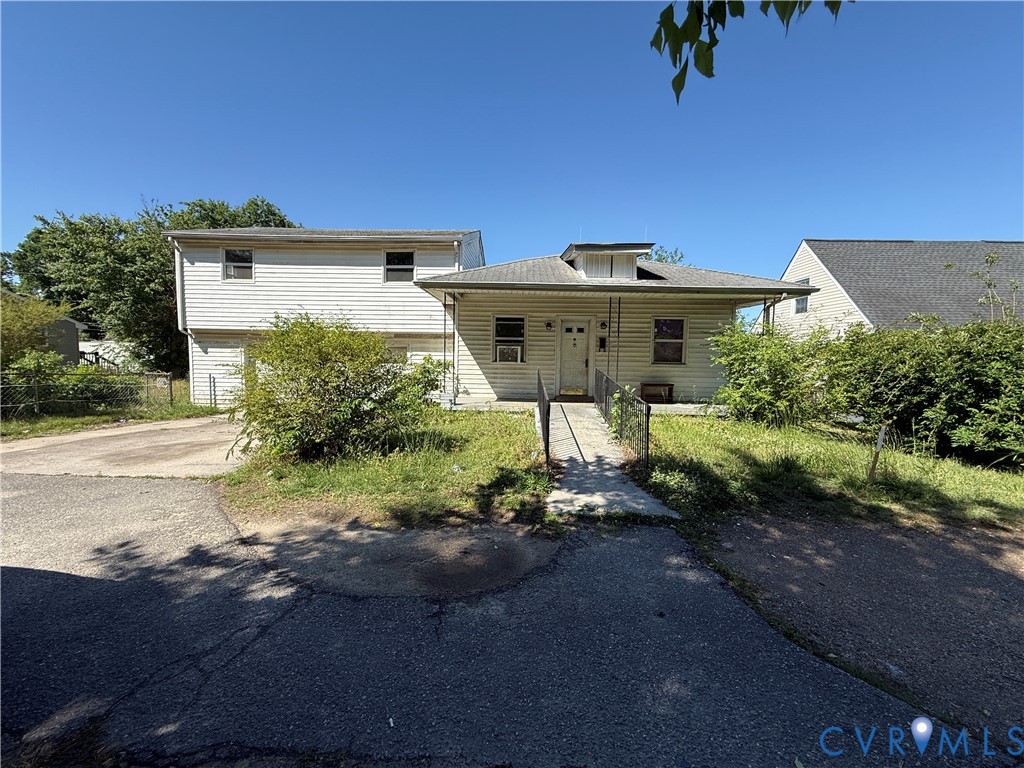 140 Gibbons Ave — photo