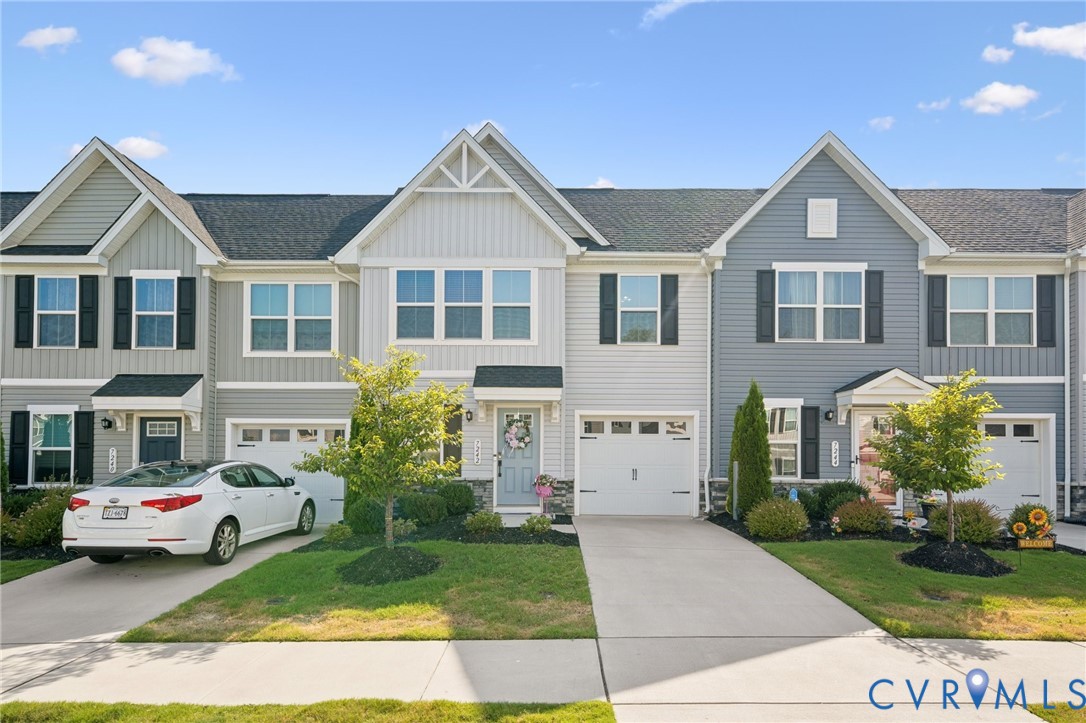7242 Peyton Randolph Ln — photo