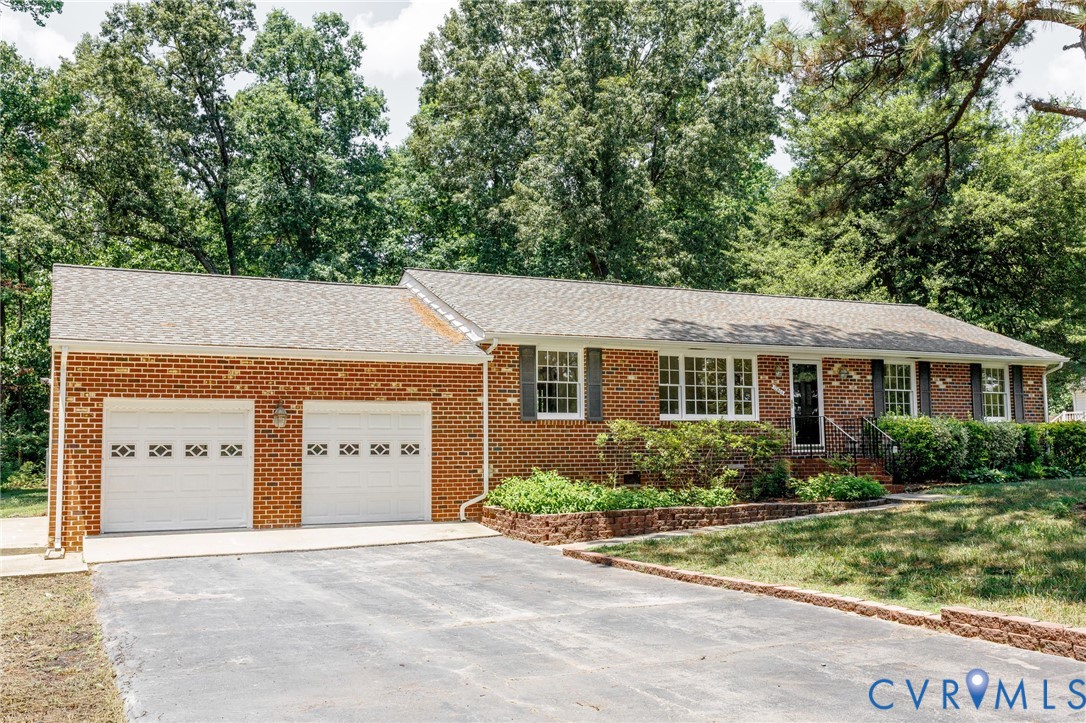 12804 Chester Dr — photo