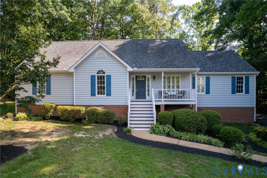 10136 Wood Vale Ct — photo