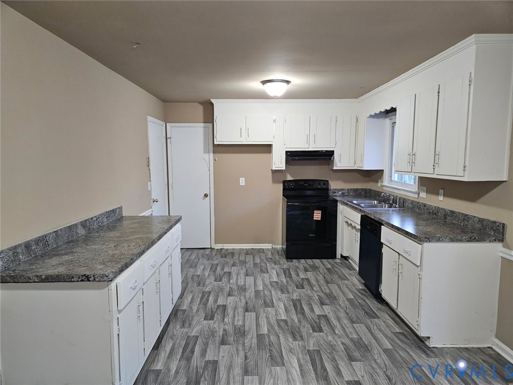 1211 Clifton Dr — photo