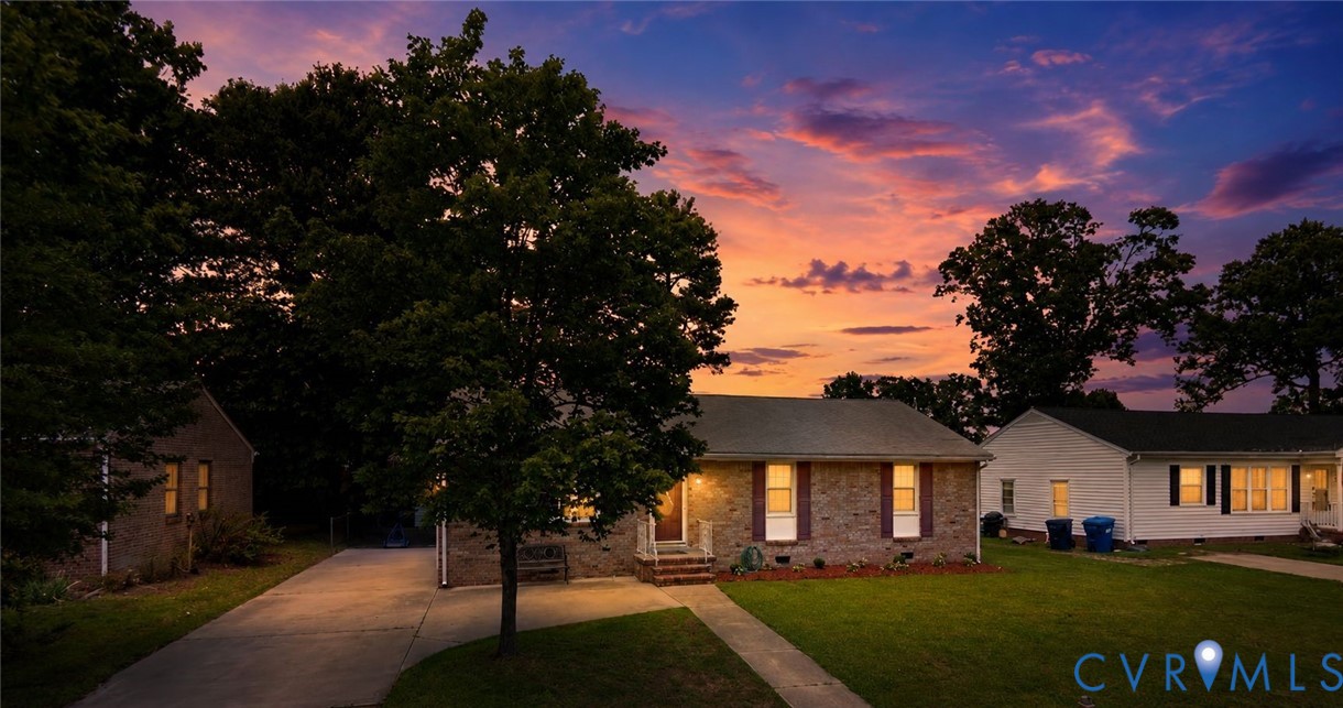 912 Williamsburg Rd — photo