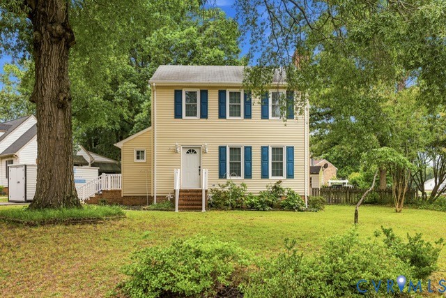 1306 Whitley Ct — photo