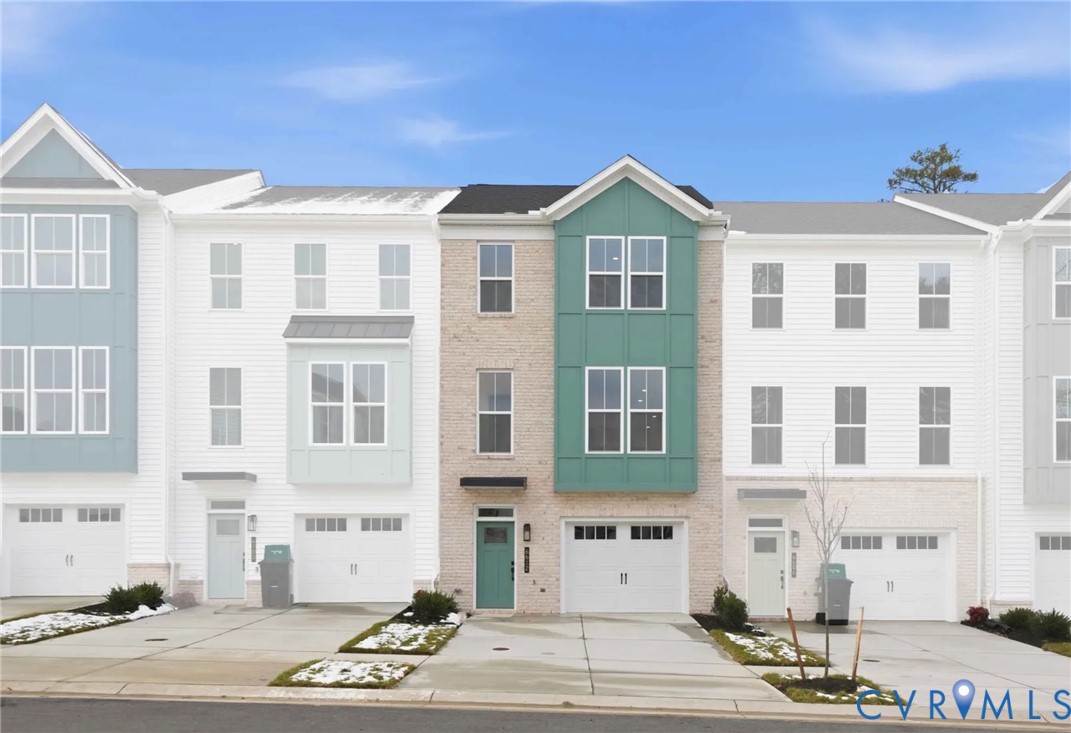6921 Sunset Oasis Ln — photo