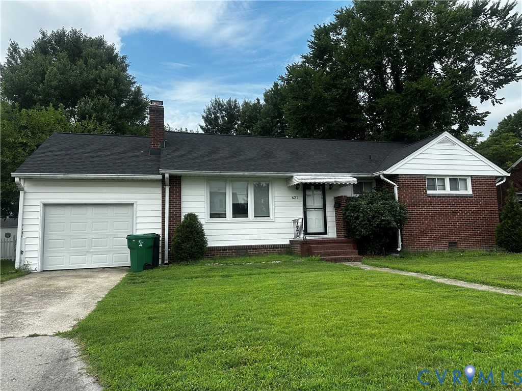 621 Fairlie Rd — photo