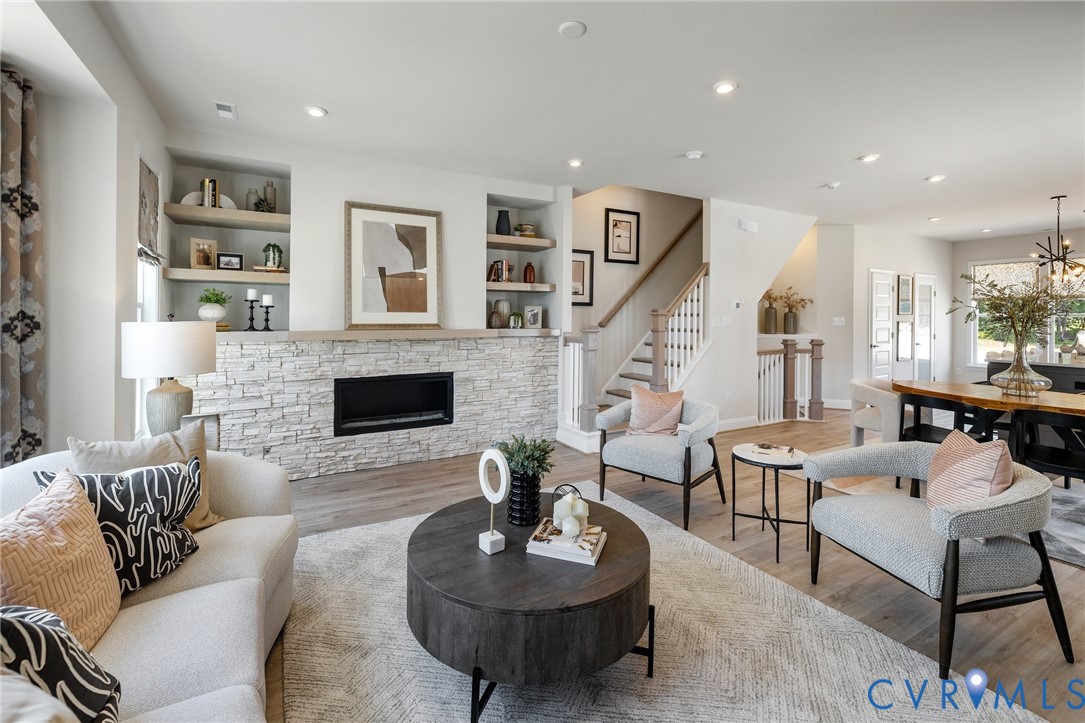 16120 Esteem Way — photo