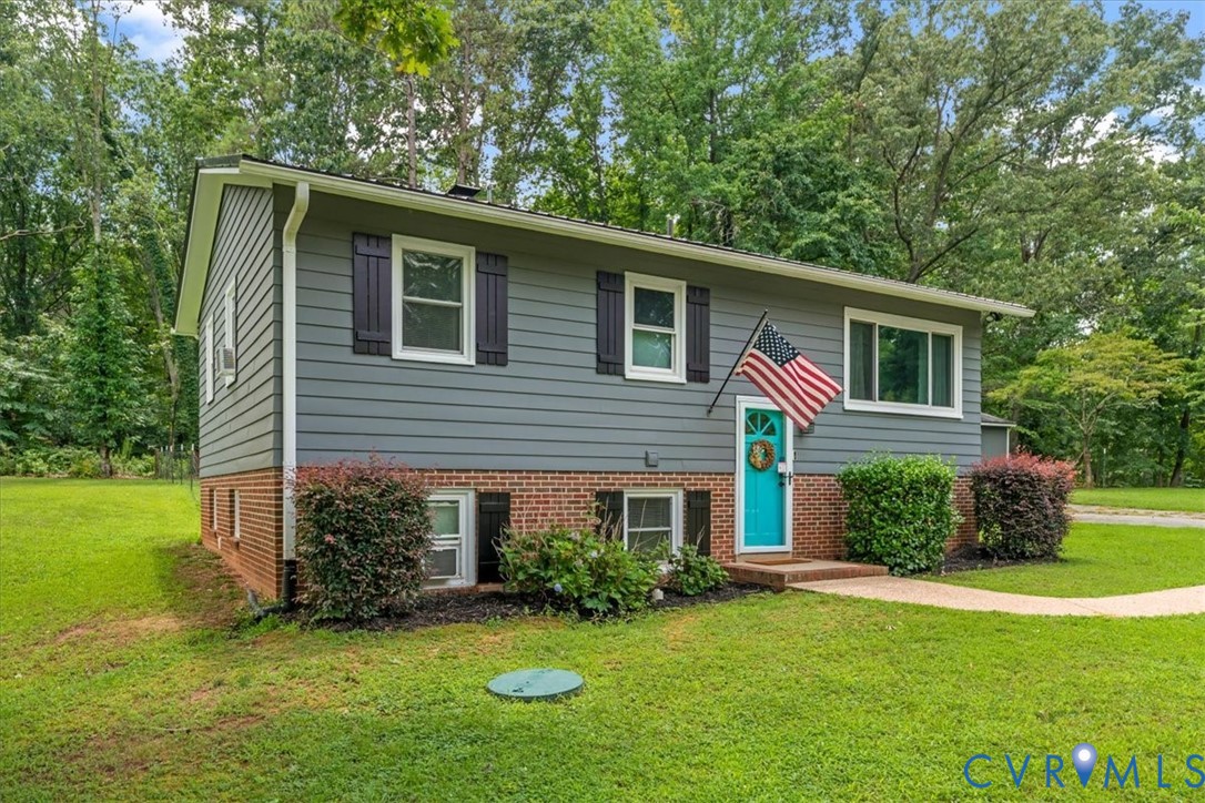 2435 Ocala Dr — photo